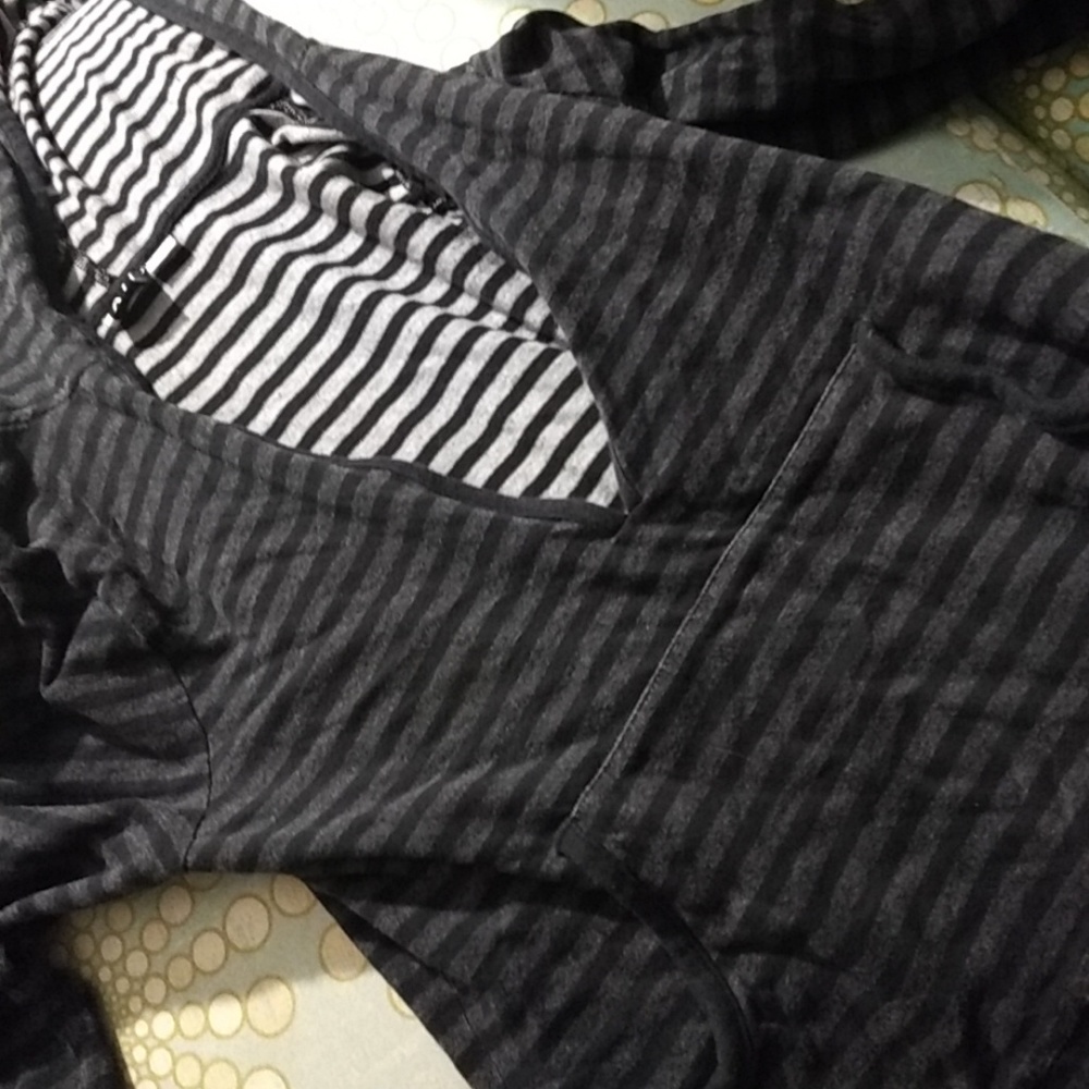Pull over sweater